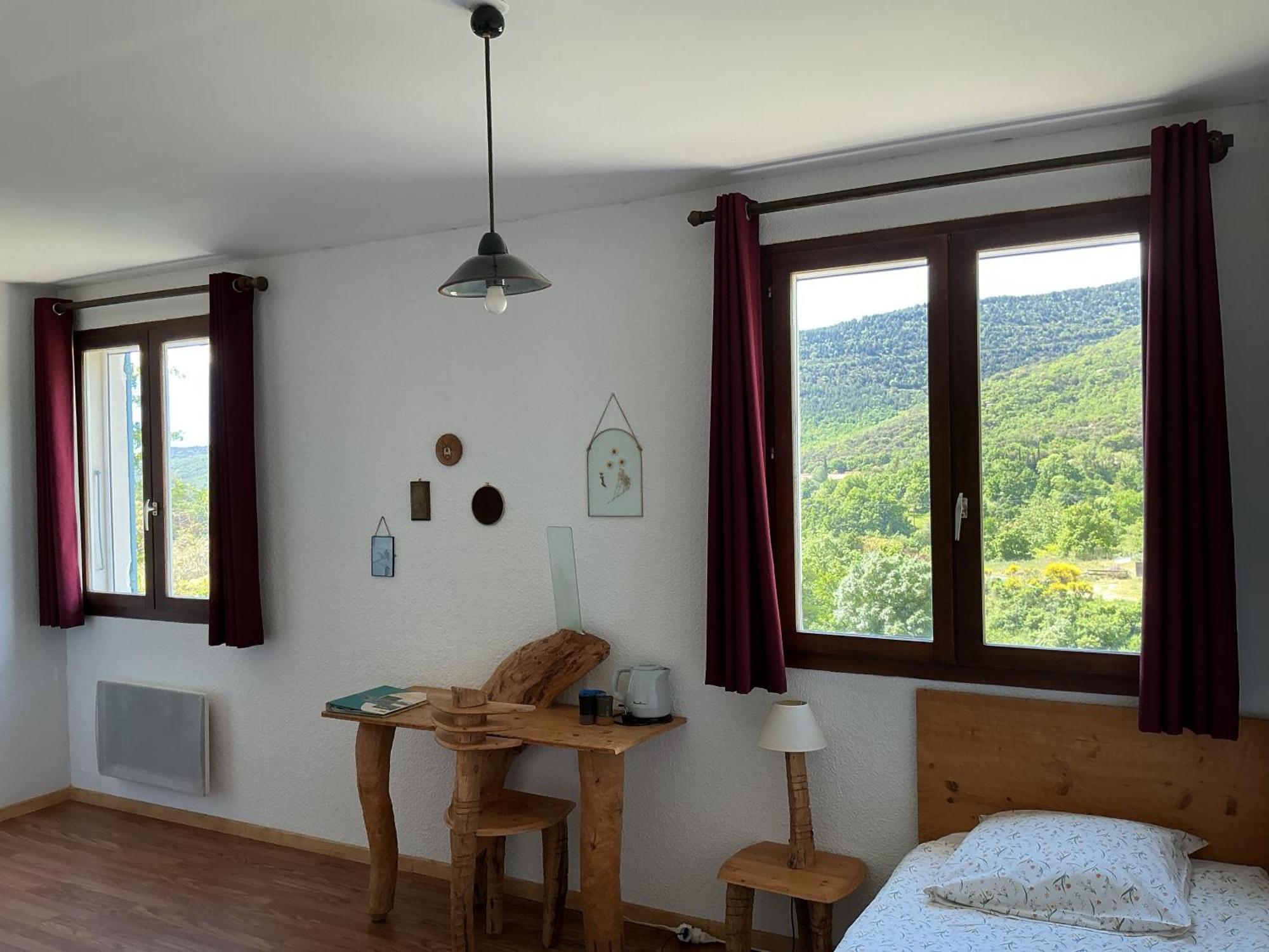 Bed and Breakfast Mas Lluganas Mosset Exterior foto